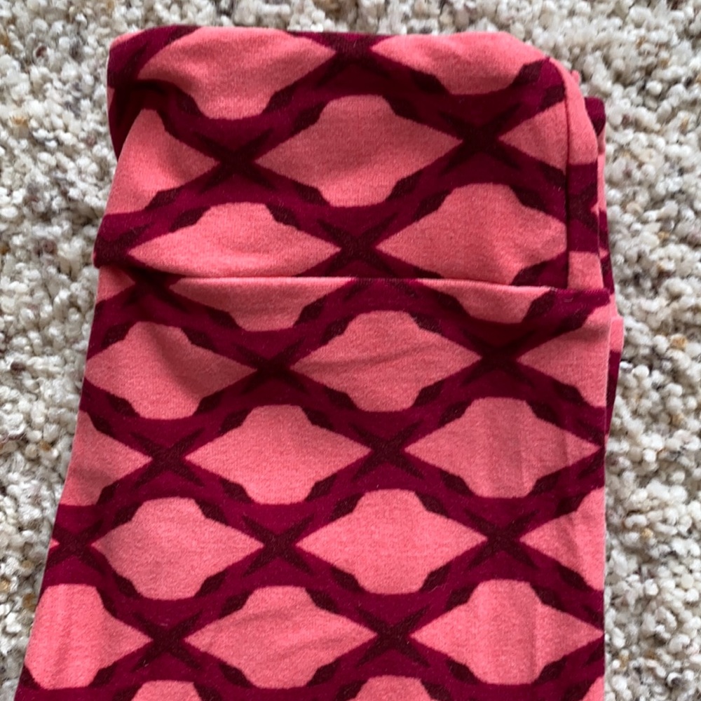 • Lularoe S/M Leggings •